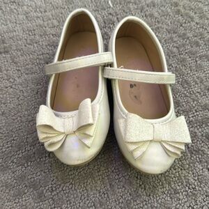 Toddler shimmer dress shoes